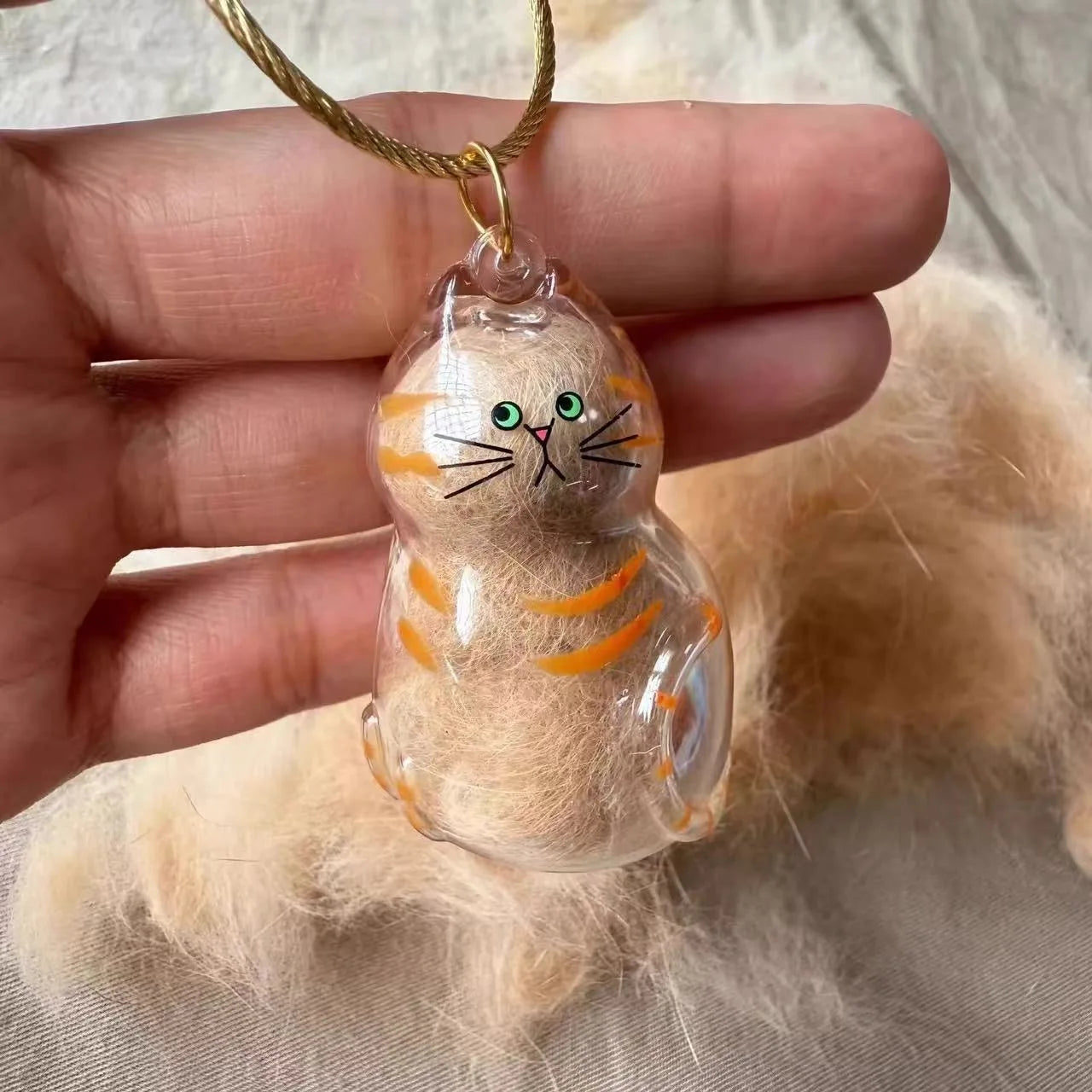 Purr-fect Fur Keepsake – Adorable Charm to Treasure Your Cat’s Fluff! - Big Cart Sky