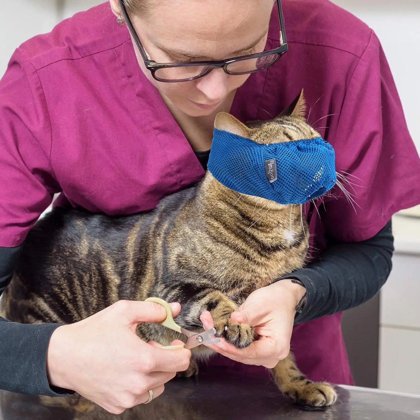 Breathable Cat Muzzle – Stress-Free Grooming & Vet Visits! - Big Cart Sky